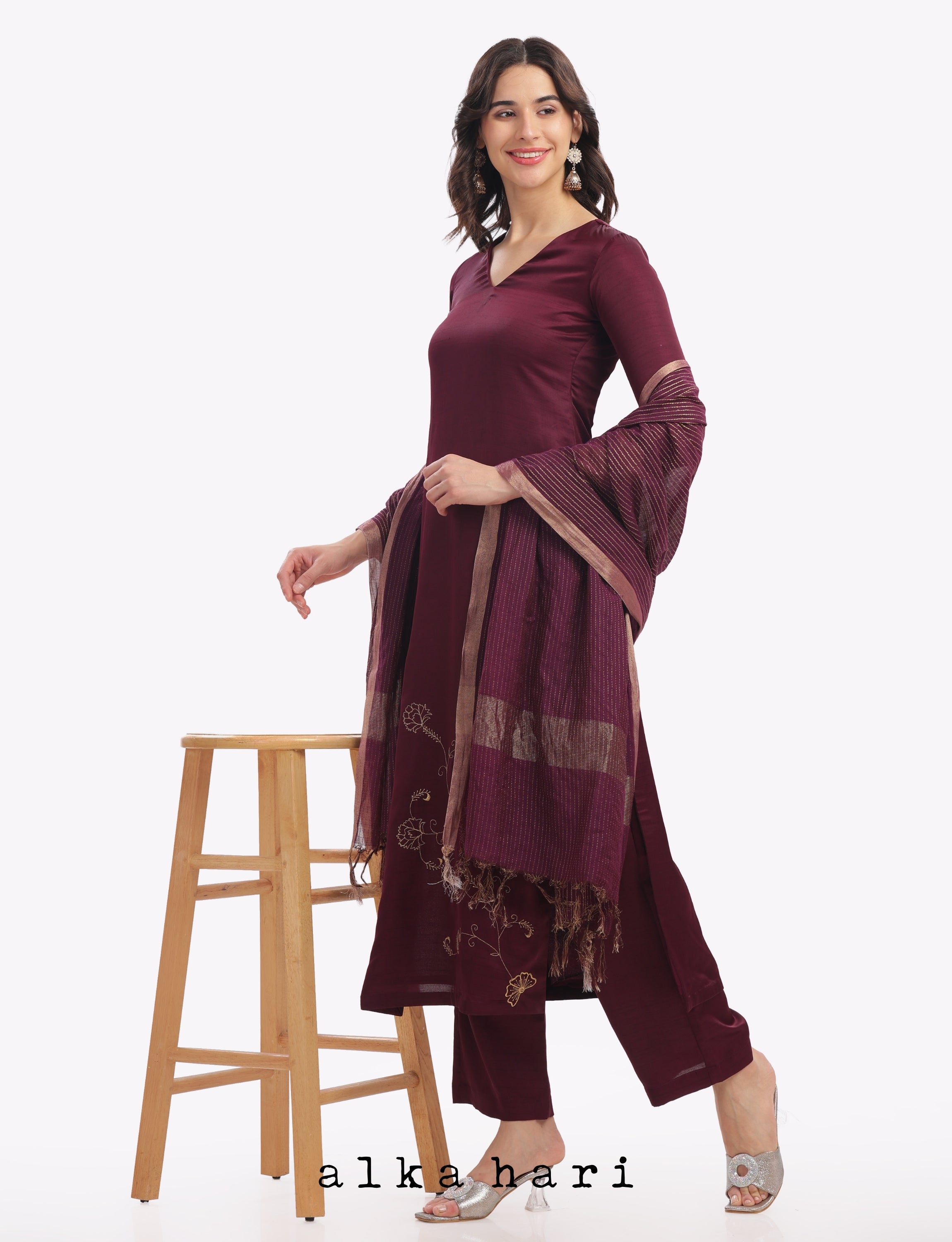 Wine Kurta with Floral Embroidery