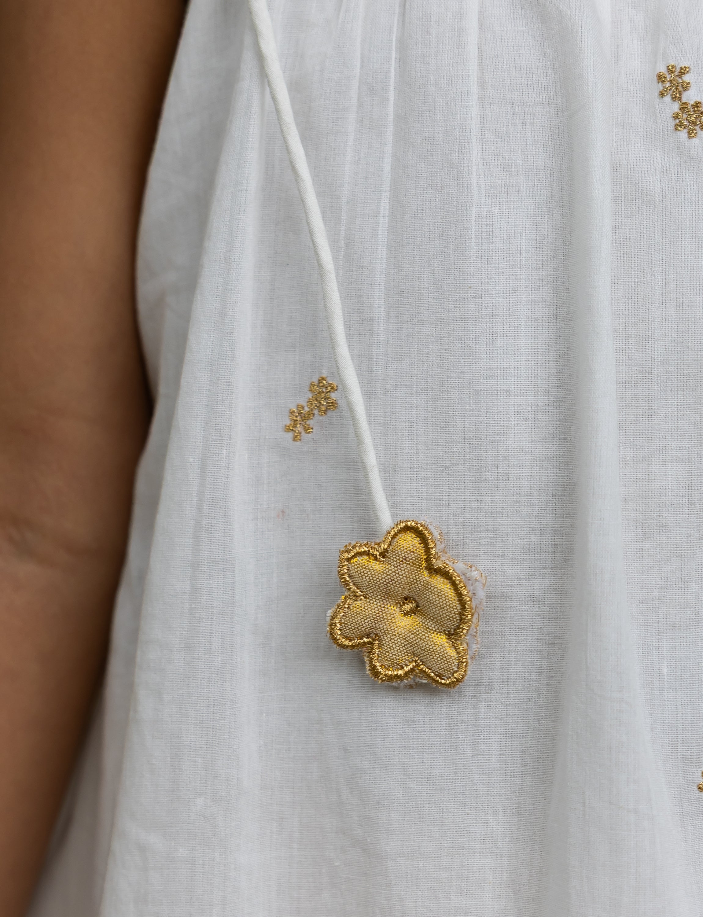 Shoulder-Tie Flared frock with Ruffled Hem