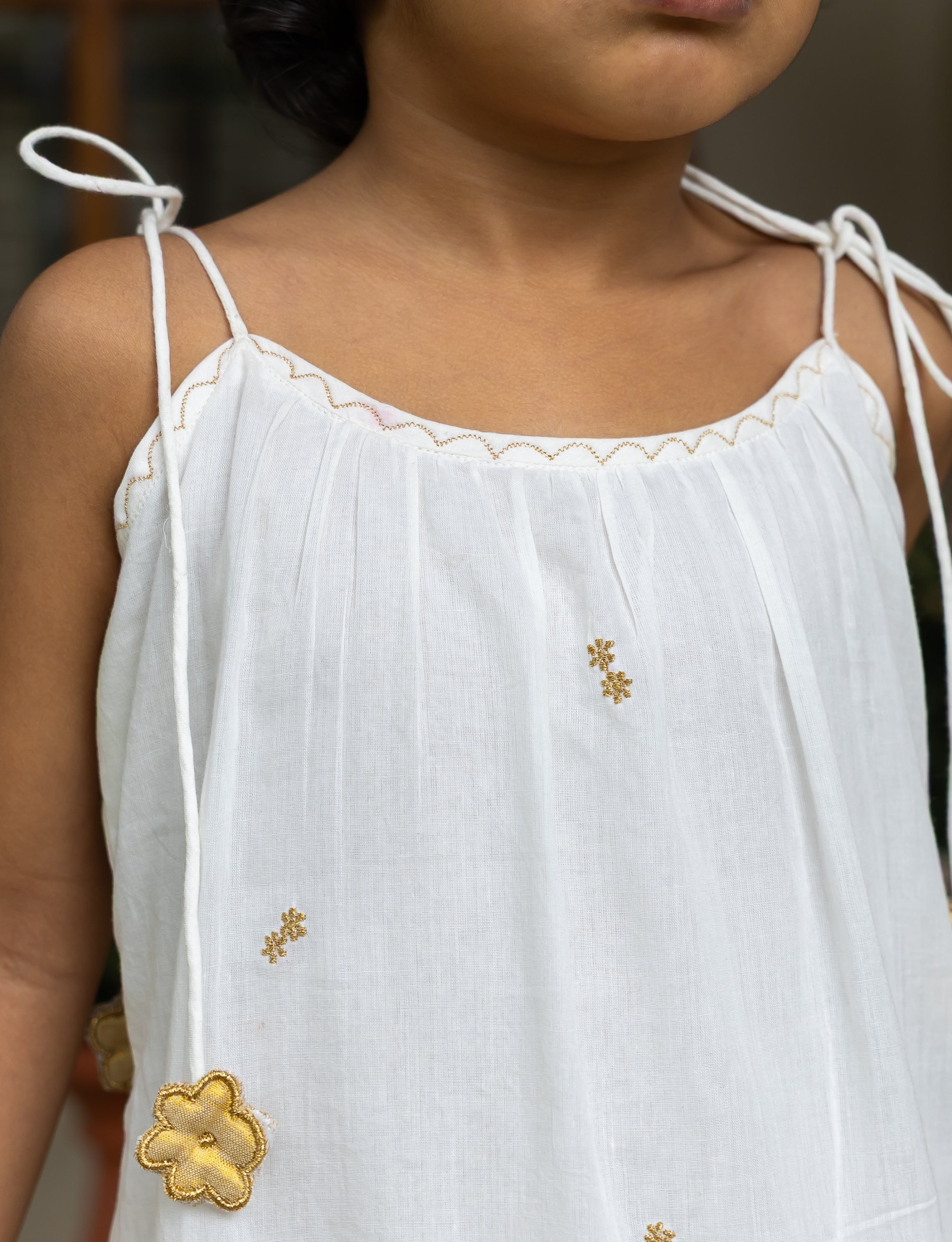 Shoulder-Tie Flared frock with Ruffled Hem