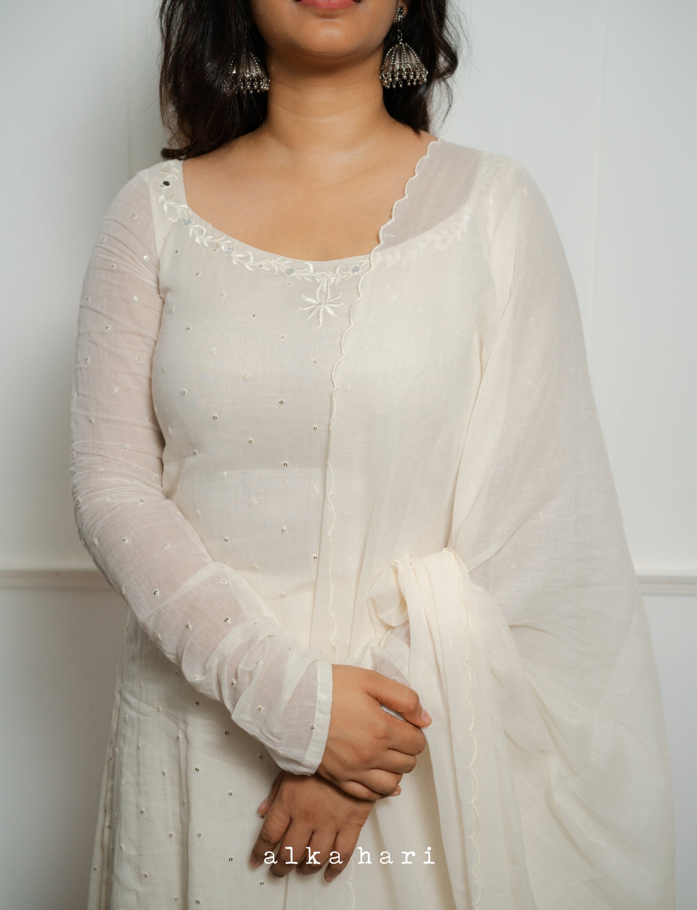 Madhuri Kurta