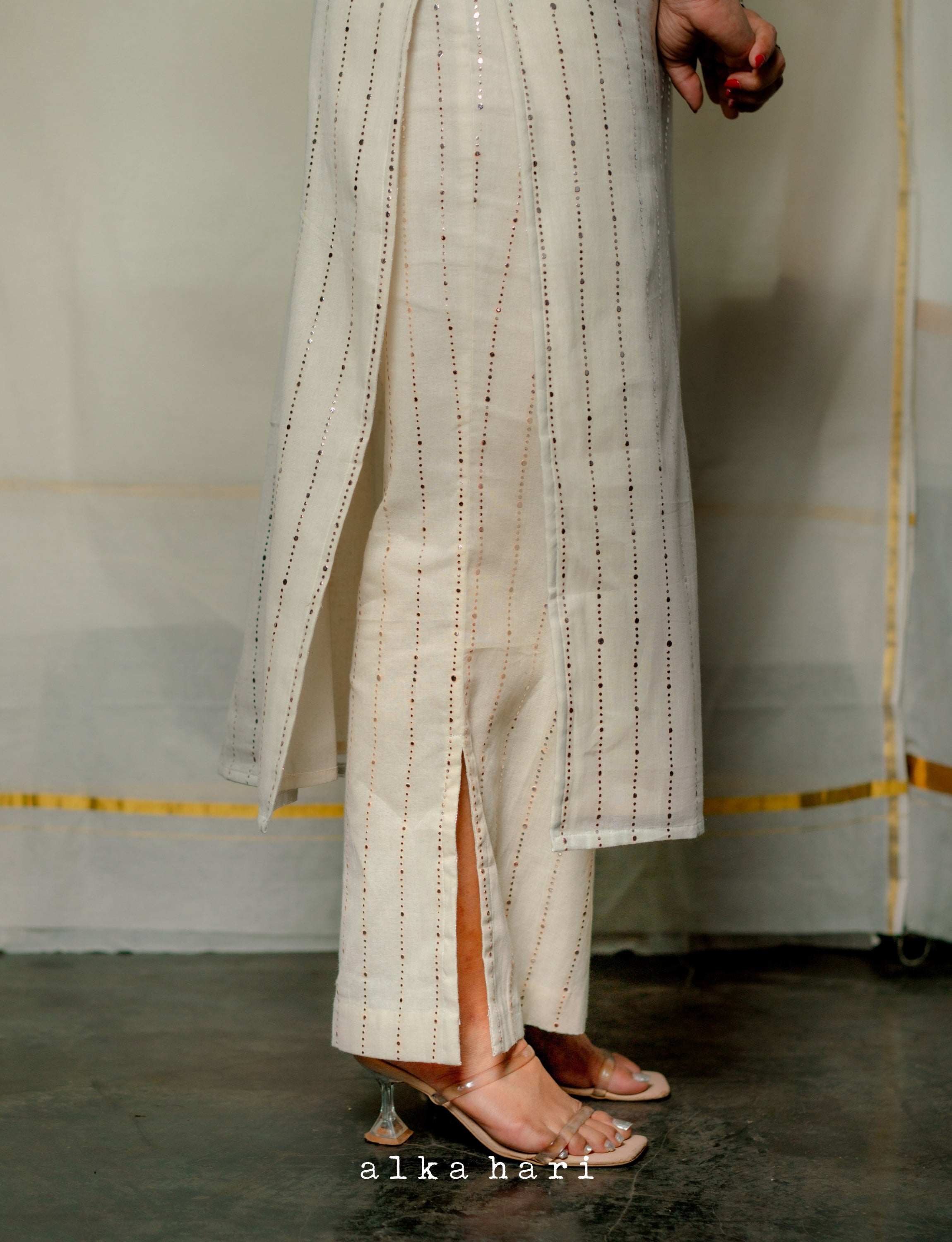 Cream Mukaish Work Kurta