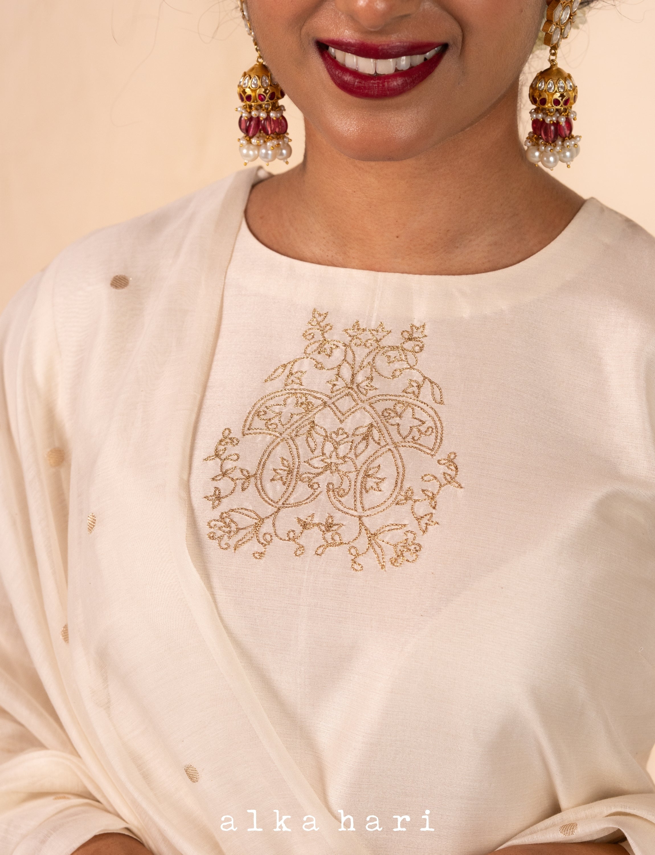 Off White Chanderi Kurta with Golden Embroidery