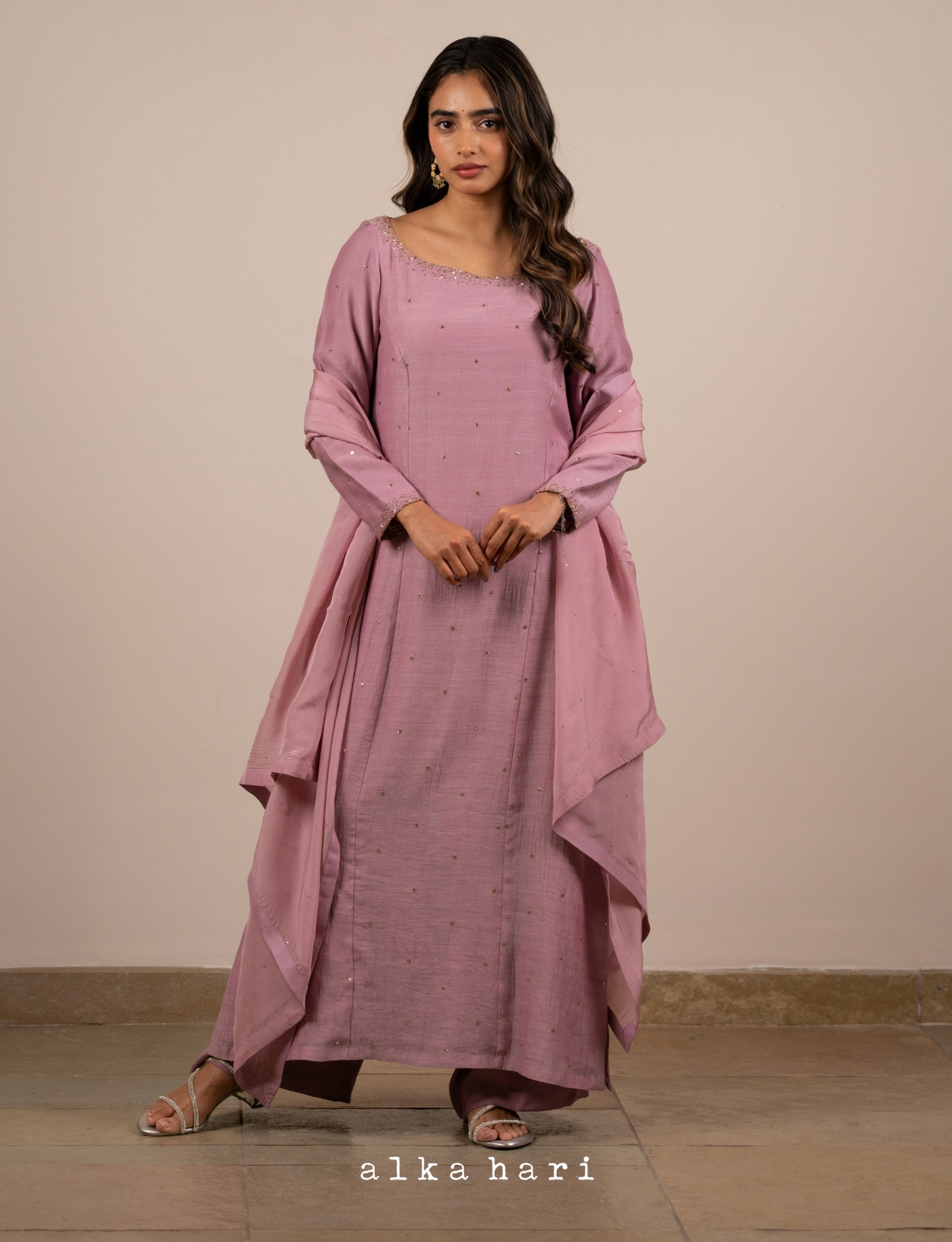 Dusty Pink Boat Neck Mukaish Embroidered Kurta