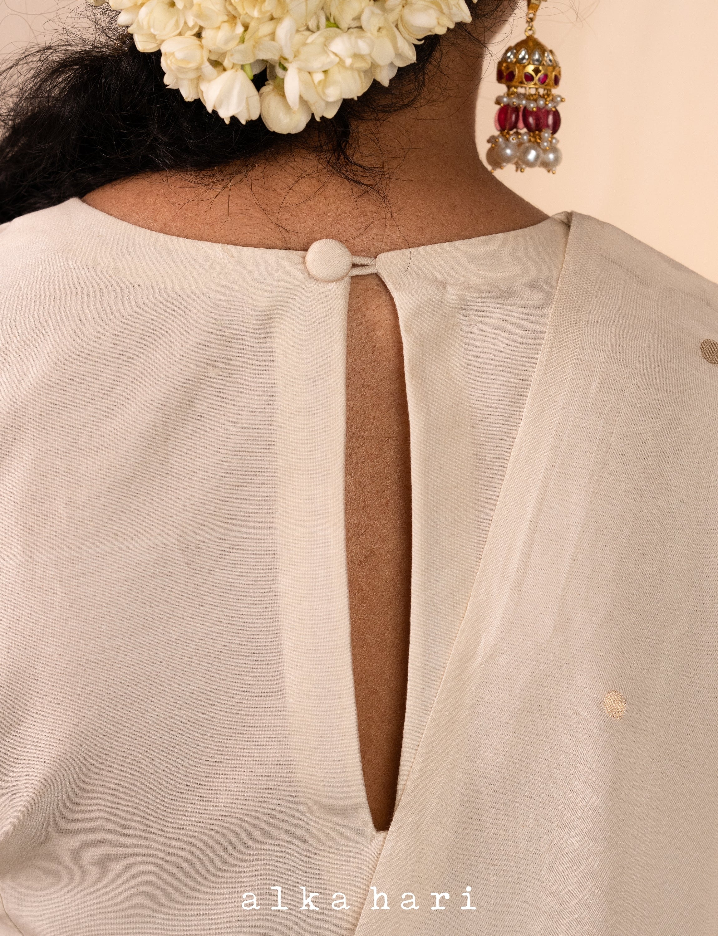 Off White Chanderi Kurta with Golden Embroidery