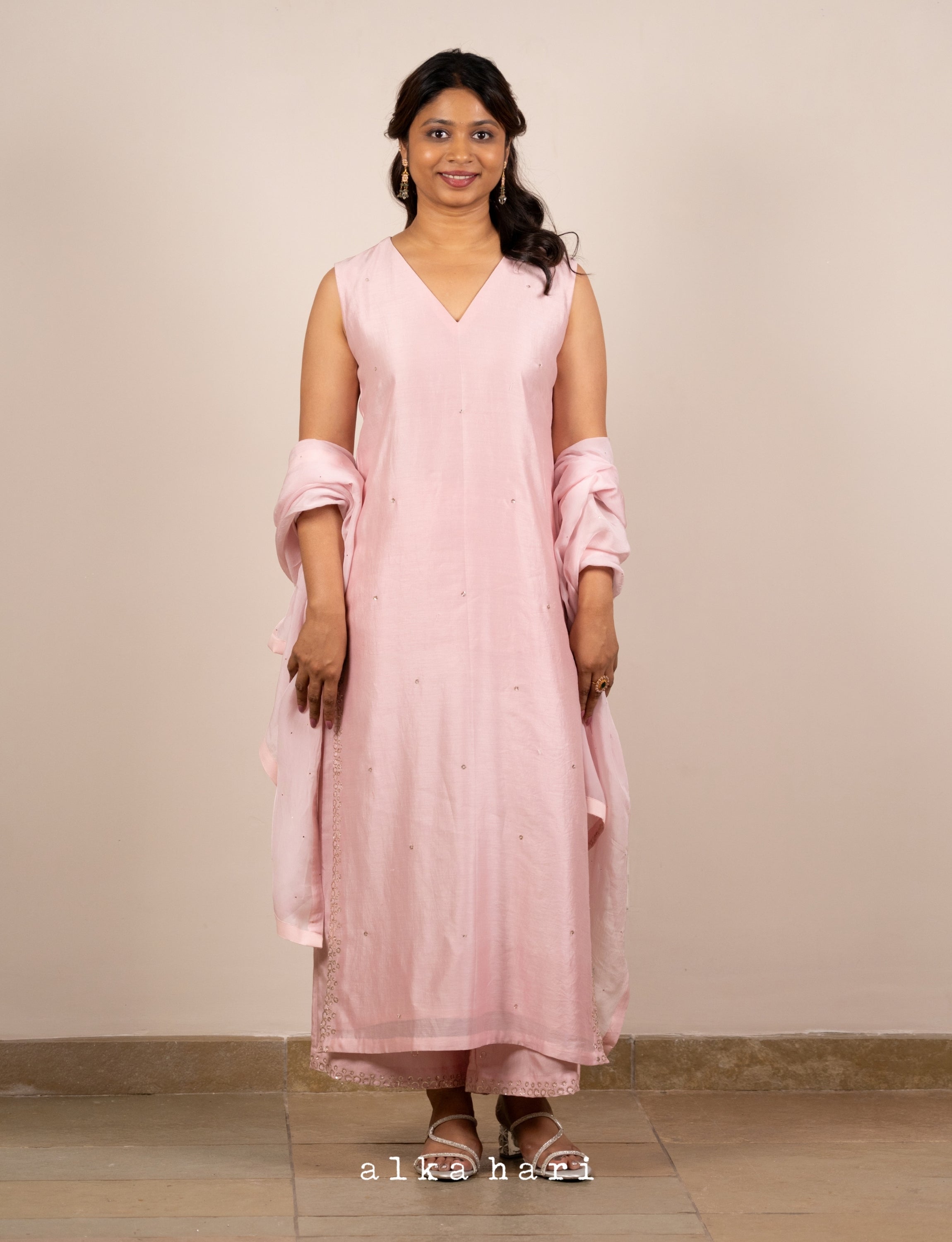 Pink V-Neck Chanderi Silk Mukaish Kurta