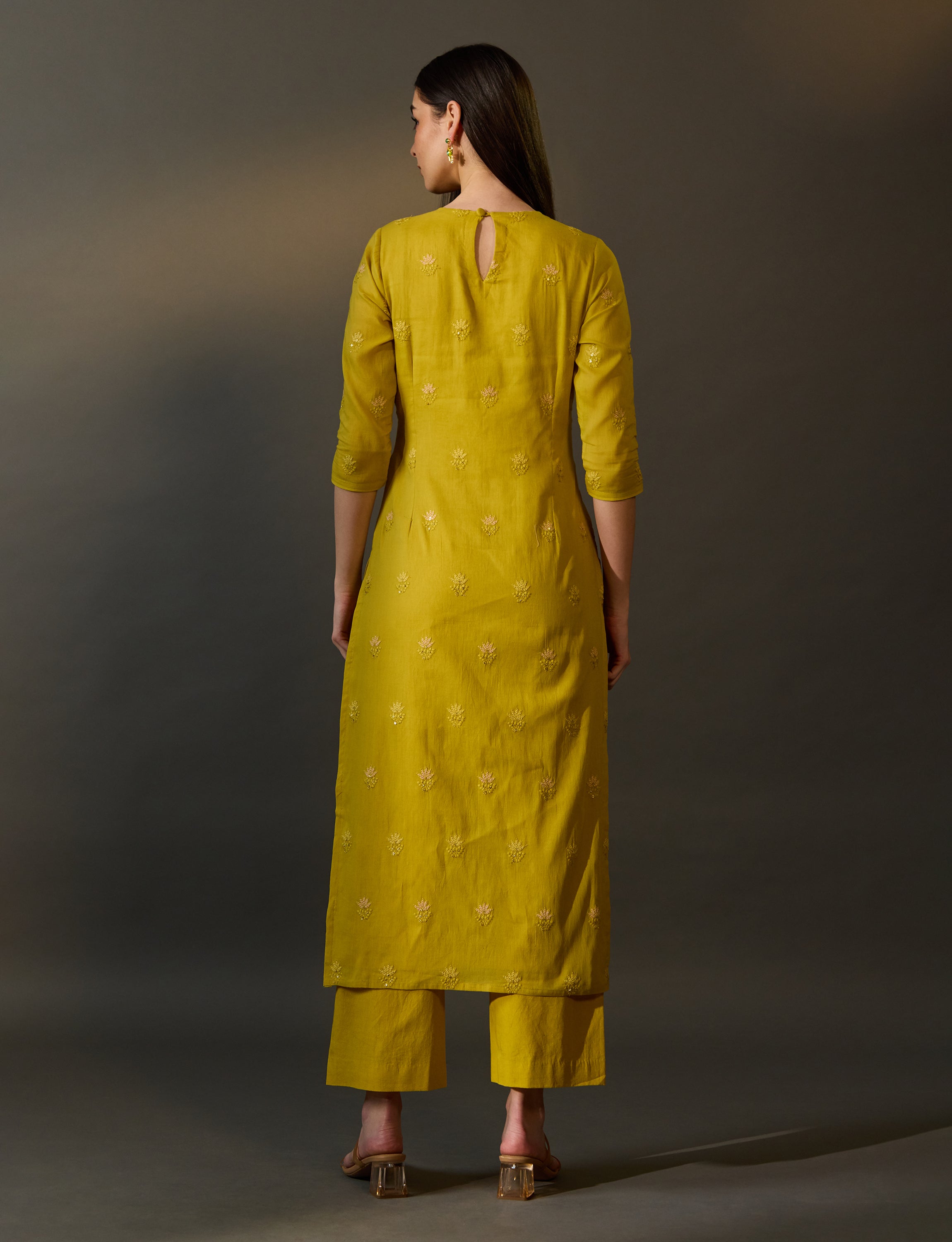 Yellow / Mauve Pink Close Neck Embroidered Kurta