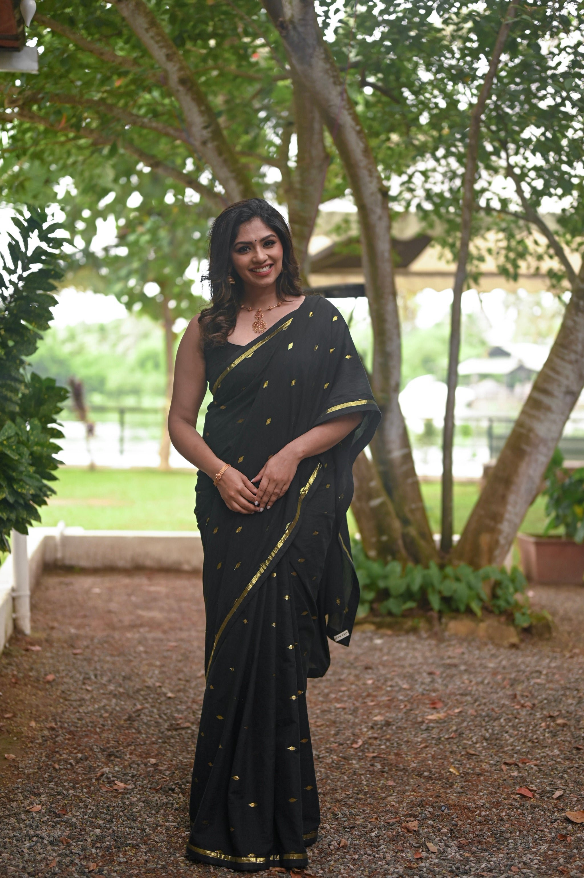 Black Butta Handloom Cotton Saree